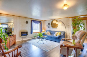 Chateau Merlot Cottage with Deck in Stanardsville